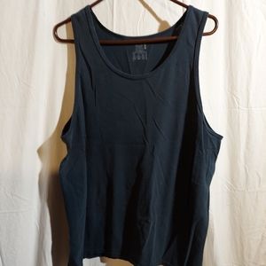 Set Of 4 Fruit of the loom LG tanks